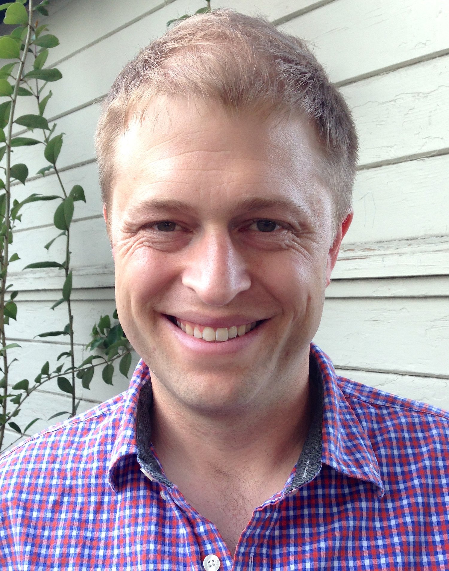 Eric Kramon headshot