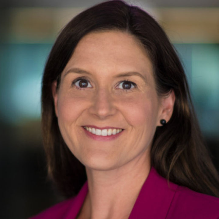 Tara Sinclair headshot