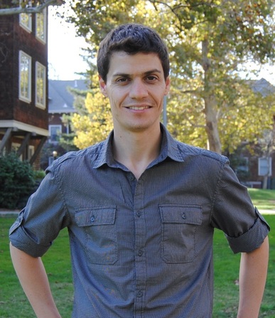 Ariel Weinberger headshot