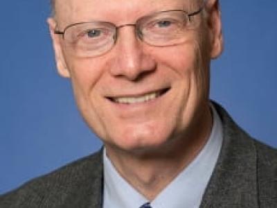 Stephen Smith headshot