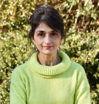 Indira Iyer headshot