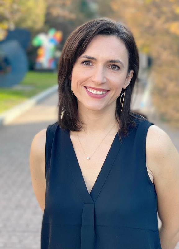 Elira Kuka headshot