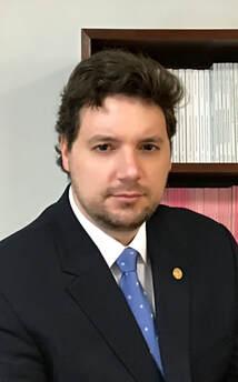 Rafael Lopez-Monti headshot